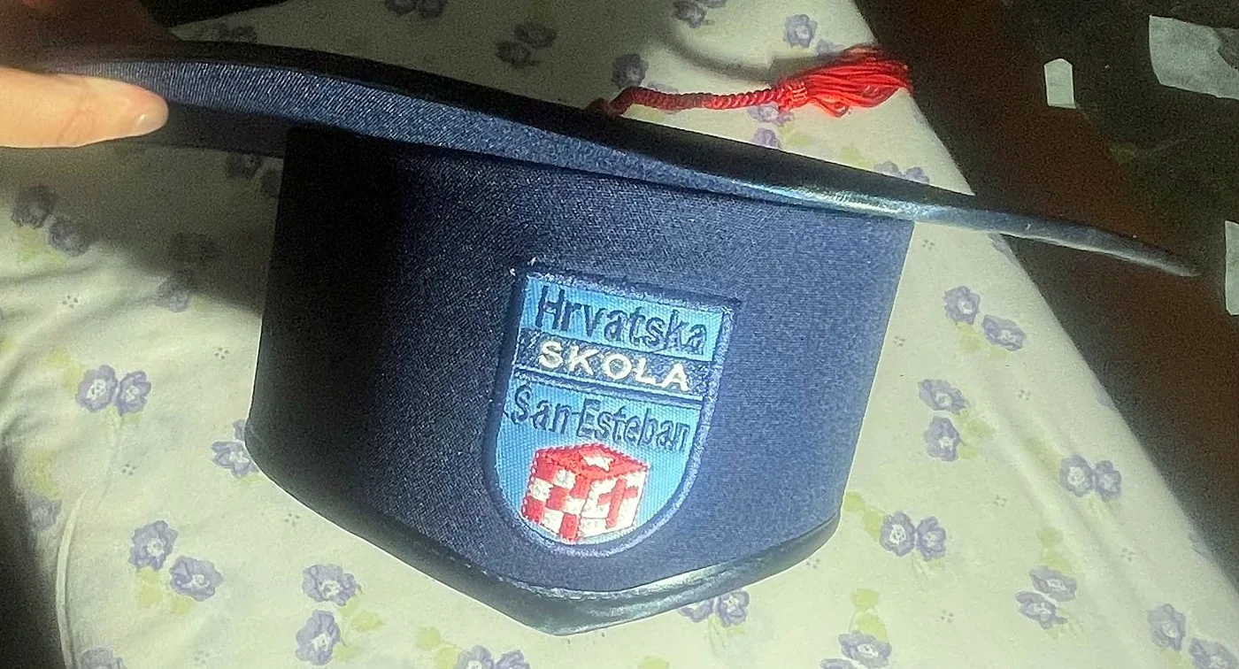 Insignia bordada para uniforme escolar